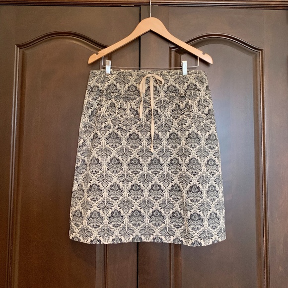 Studio M Skirt...Size Large
